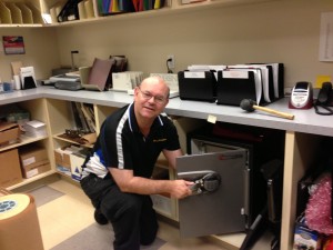 Open locked Sentry Electronic Data Safe - Mr Prolock