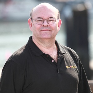 温泰瑞 BA (Hons) Criminology 3rd Generation Locksmith 35 Years Experience Terry Whin-Yates